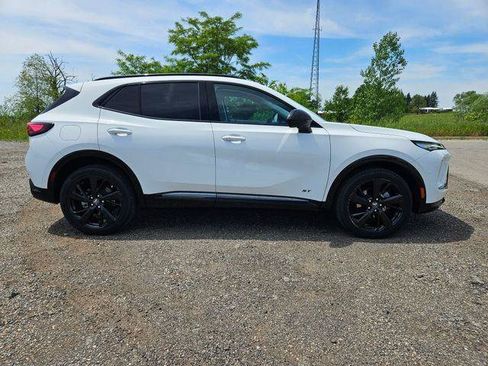 Used 2025 Buick Envision Sport Touring AWD/4WD image 8