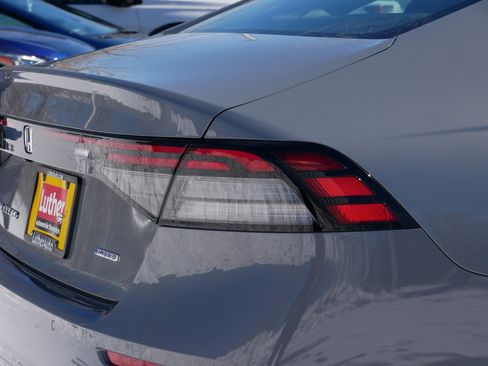 Used 2023 Honda Accord EX-L image 17