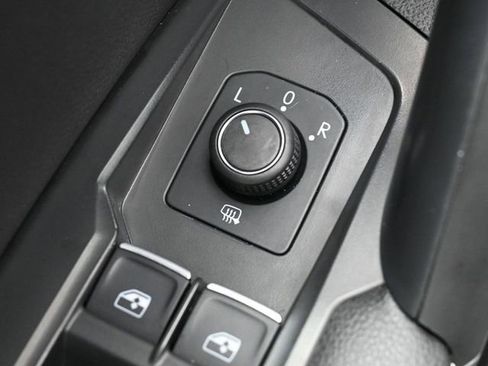 Used 2023 Volkswagen Tiguan SE R-Line image 12