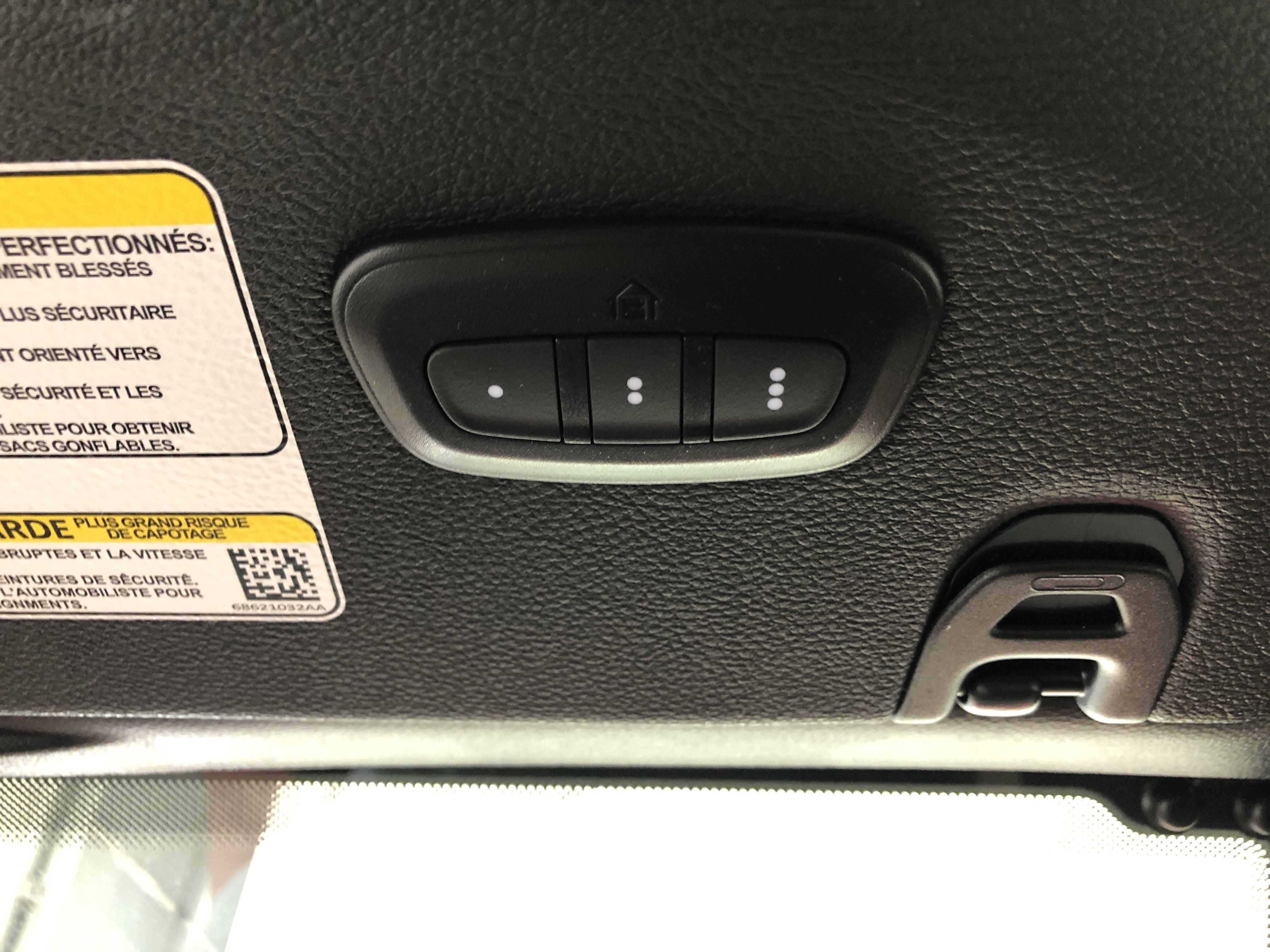 Certified 2024 Jeep Wrangler Unlimited Sahara w/ Technology Group AWD/4WD image 24