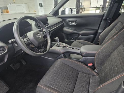 Used 2025 Honda HR-V Sport image 8