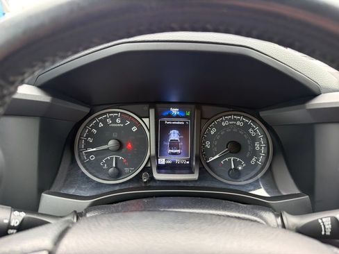 Used 2021 Toyota Tacoma TRD Sport RWD image 3