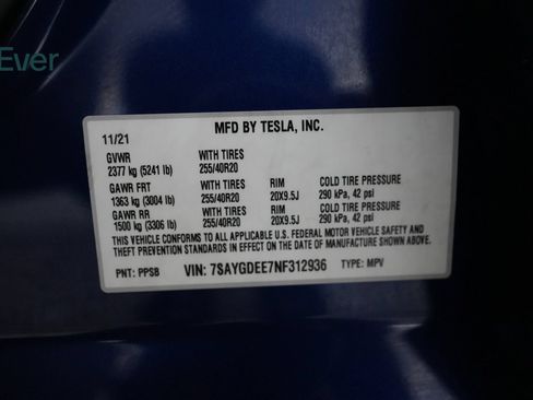 Used 2022 Tesla Model Y Long Range AWD/4WD image 29