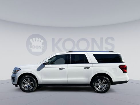 Used 2024 Ford Expedition Max Limited AWD/4WD image 2