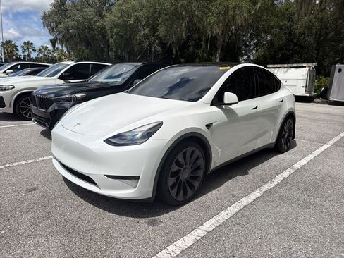 Used 2022 Tesla Model Y Performance AWD/4WD image 4