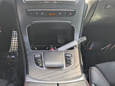 Certified 2022 Mercedes-Benz GLC 43 AMG 4MATIC image 6
