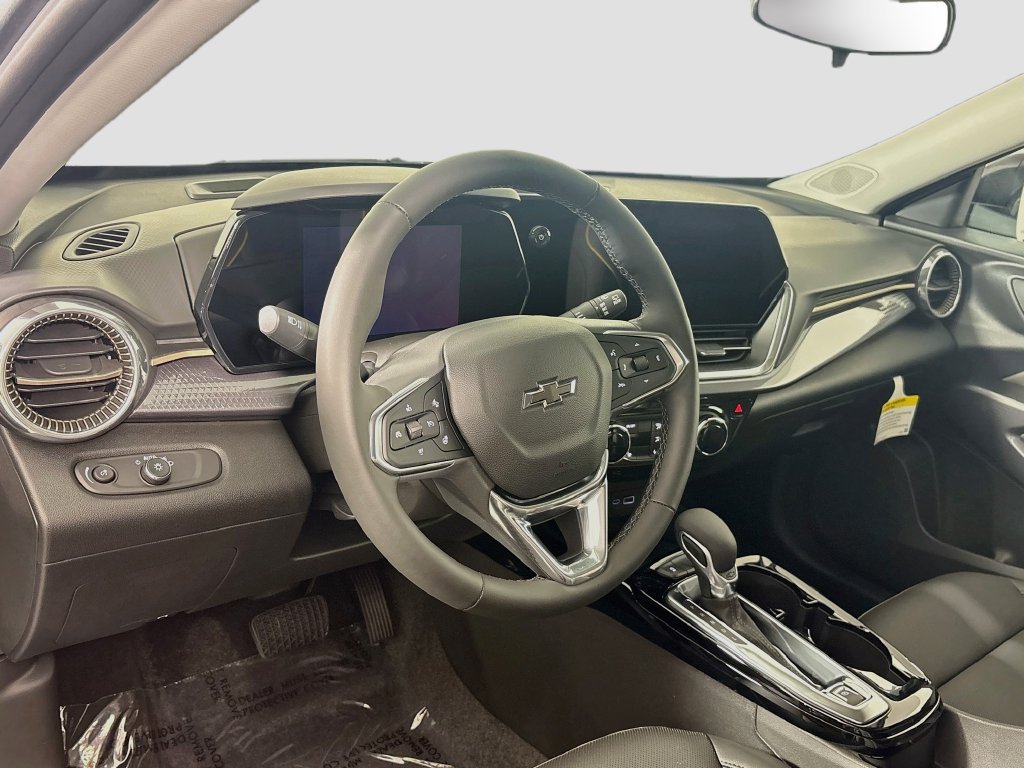 New 2026 Chevrolet Trax ACTIV w/ Sunroof Package FWD image 9