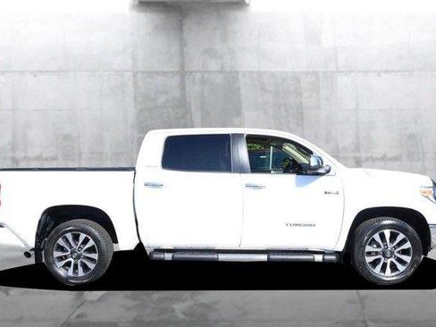 Used 2021 Toyota Tundra Limited w/ Limited Premium Package AWD/4WD image 5
