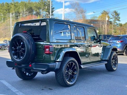 Used 2021 Jeep Wrangler Unlimited Sahara w/ Cold Weather Group AWD/4WD image 8