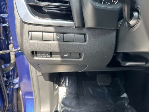 Used 2022 Nissan Rogue SL FWD image 33
