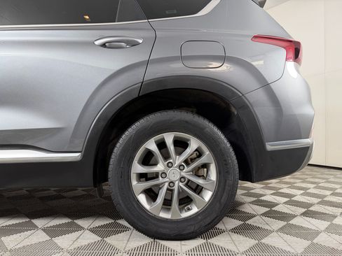 Used 2019 Hyundai Santa Fe SE AWD/4WD image 29
