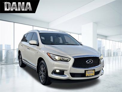 Used 2019 INFINITI QX60 Luxe w/ Essential Package