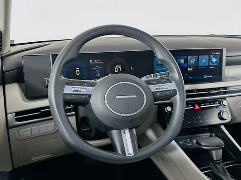 Used 2025 Hyundai Tucson SEL image 18