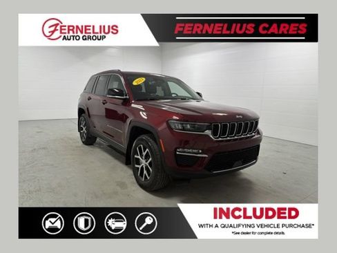 Used 2023 Jeep Grand Cherokee Limited AWD/4WD image 1