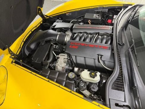 Used 2011 Chevrolet Corvette Convertible w/ Preferred Equipment Group RWD image 28