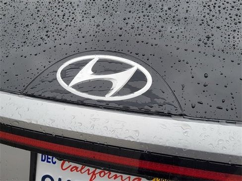 Certified 2024 Hyundai Tucson Limited image 23