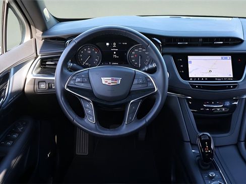 Used 2023 Cadillac XT5 Premium Luxury w/ Technology Package image 12