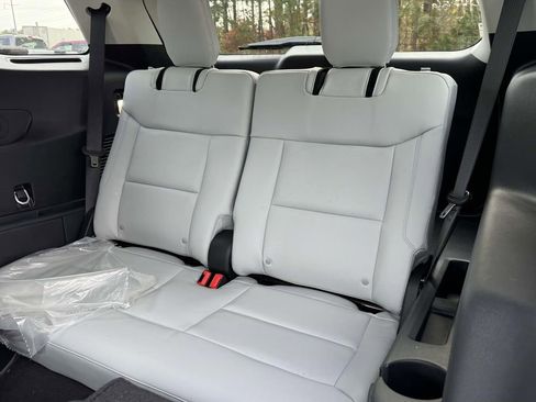 New 2026 Ford Explorer Platinum w/ LUX Leather Package image 15