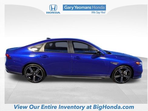 Used 2023 Honda Accord Sport image 6
