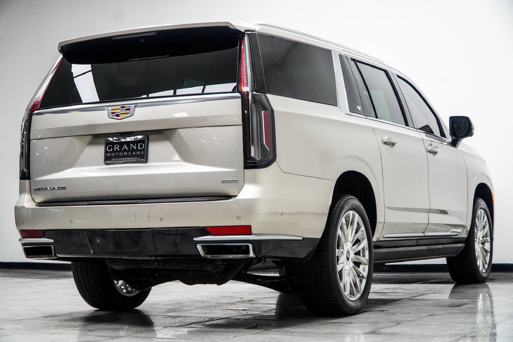 Used 2023 Cadillac Escalade ESV Premium Luxury w/ Touring Package AWD/4WD image 16