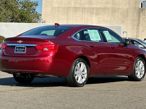 Used 2016 Chevrolet Impala LT w/ Convenience Package image 2