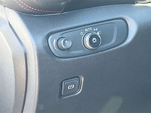 Used 2021 Chevrolet Blazer RS image 10