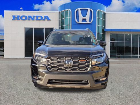 Used 2025 Honda Passport TrailSport image 12