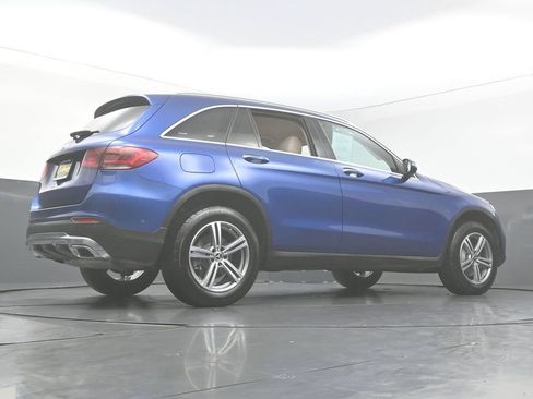 Used 2022 Mercedes-Benz GLC 300 w/ Premium Package Lite image 45