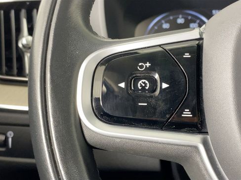 Used 2021 Volvo XC60 T5 Inscription w/ Protection Package Premier image 19