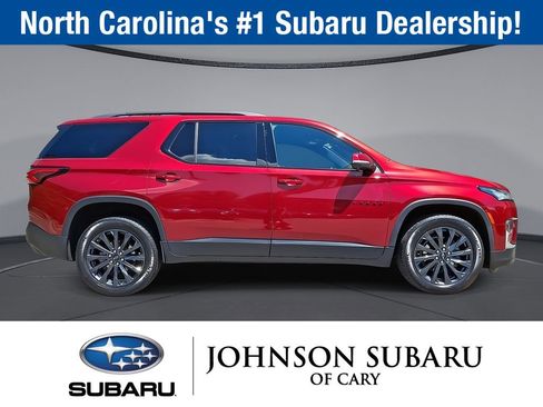 Used 2023 Chevrolet Traverse RS FWD image 28