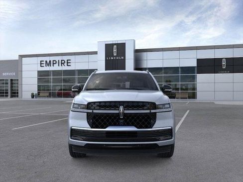 New 2025 Lincoln Navigator L Reserve w/ Jet Appearance Package image 6