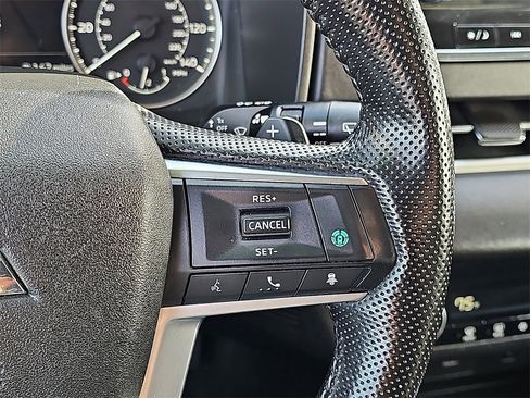 Used 2024 Mitsubishi Outlander SE image 24