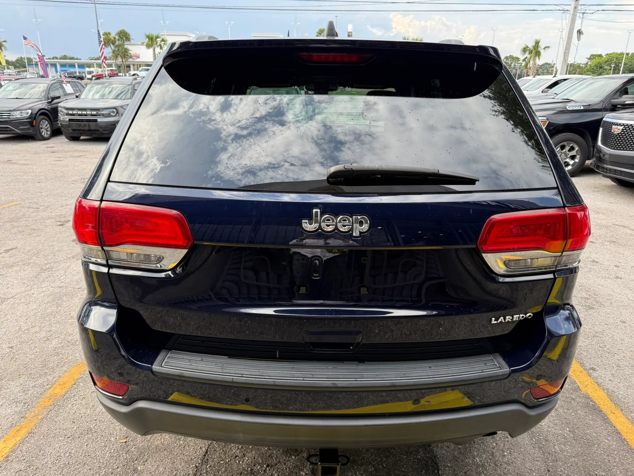 Used 2017 Jeep Grand Cherokee Laredo w/ Quick Order Package 2BE RWD image 6