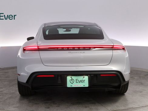 Used 2023 Porsche Taycan 4S w/ Premium Package AWD/4WD image 15