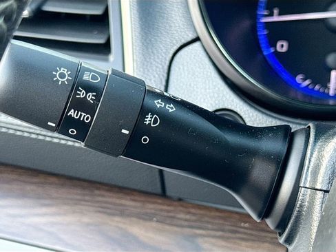 Used 2019 Subaru Outback 3.6R Touring w/ Popular Package #3A image 13