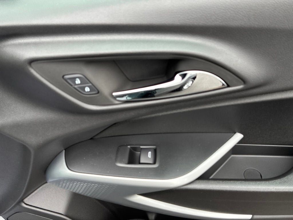 New 2026 Chevrolet Trax LS FWD image 29