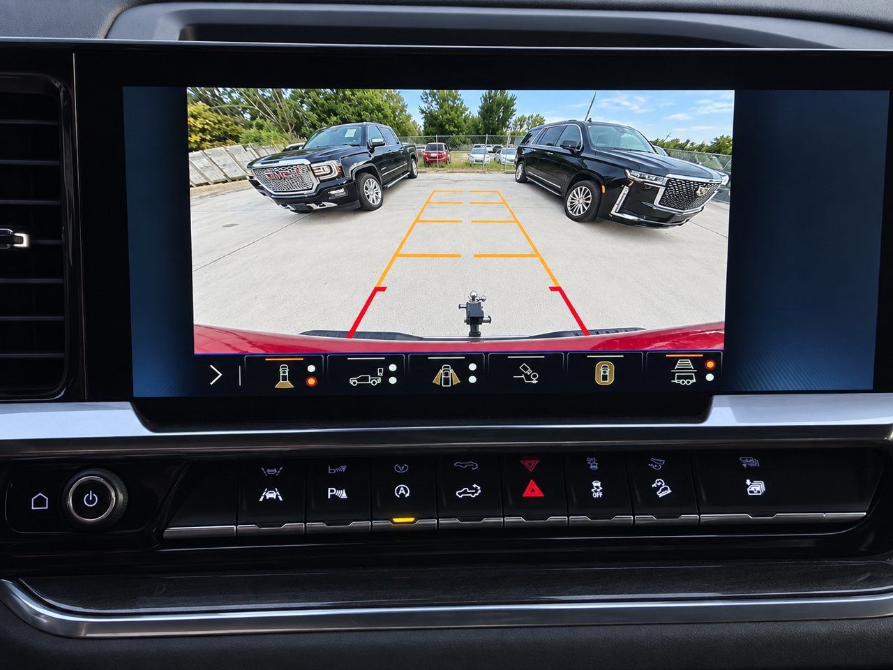 Certified 2024 Chevrolet Silverado 1500 LTZ w/ LTZ Premium Package AWD/4WD image 17