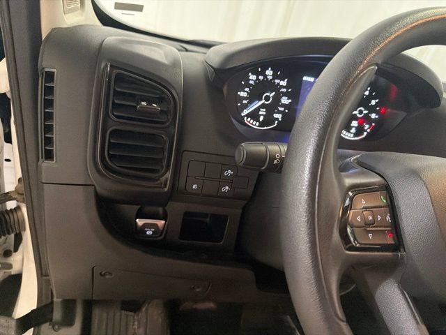 Used 2025 RAM ProMaster 2500 w/ Convenience Group FWD image 14