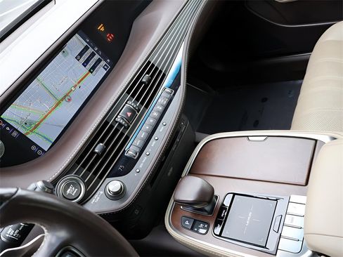 Used 2018 Lexus LS 500 500 Base image 21