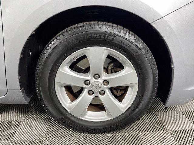 Used 2015 Toyota Sienna LE FWD image 9