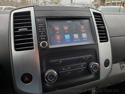 Used 2019 Nissan Frontier SV image 24