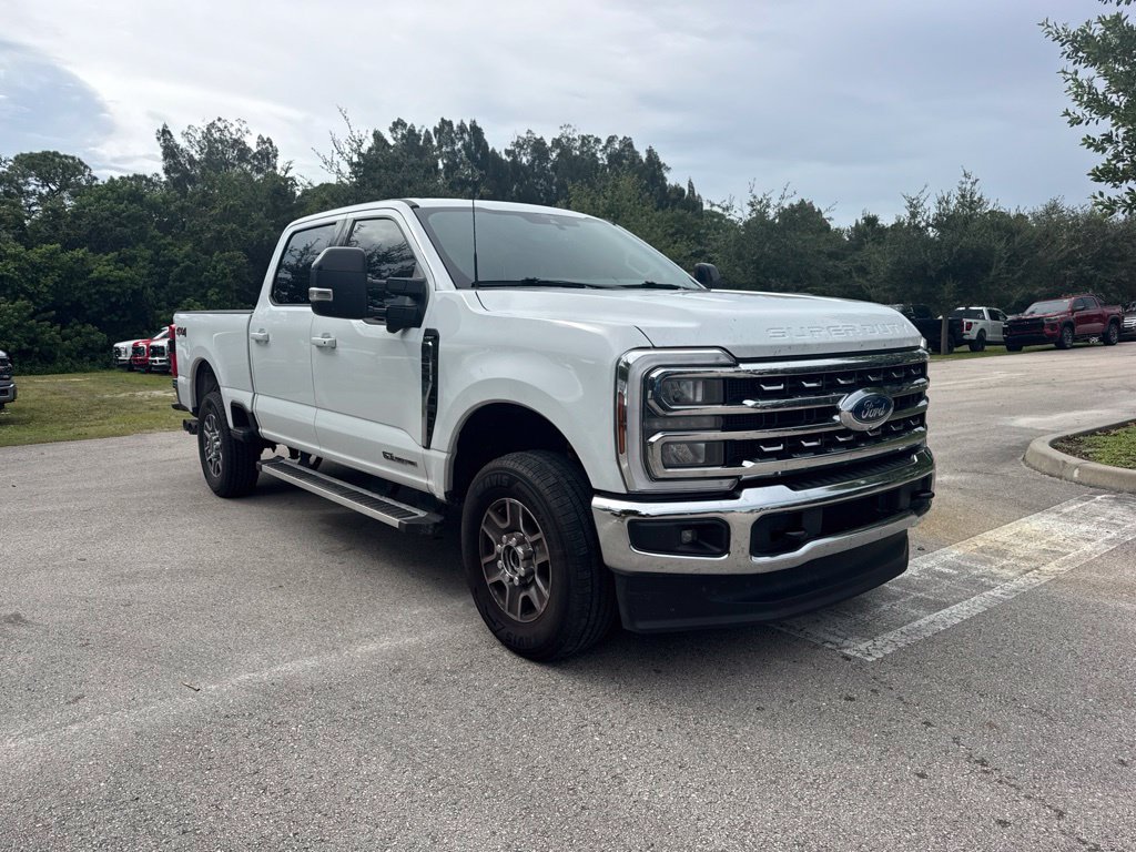 Used 2026 Ford F250 Lariat AWD/4WD image 2