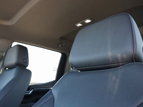 Used 2024 GMC Sierra 1500 SLT w/ X31 Off-Road Package image 15