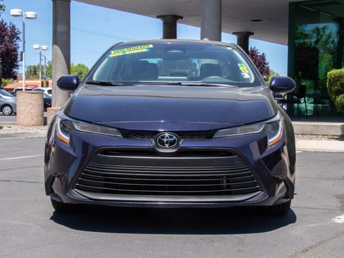 Used 2023 Toyota Corolla LE image 2