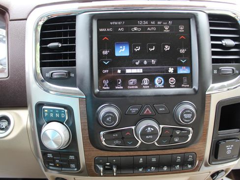 Used 2016 RAM 1500 Laramie w/ Convenience Group AWD/4WD image 30