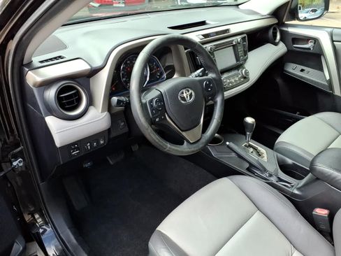 Used 2014 Toyota RAV4 Limited w/ Technology Package FWD image 13