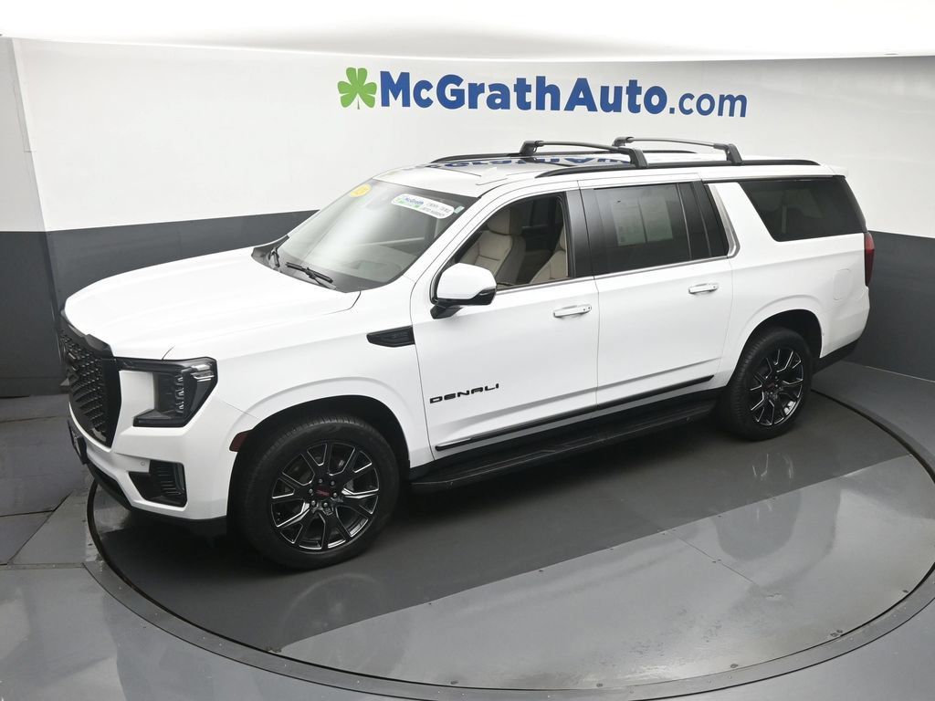 Used 2023 GMC Yukon XL Denali AWD/4WD image 22