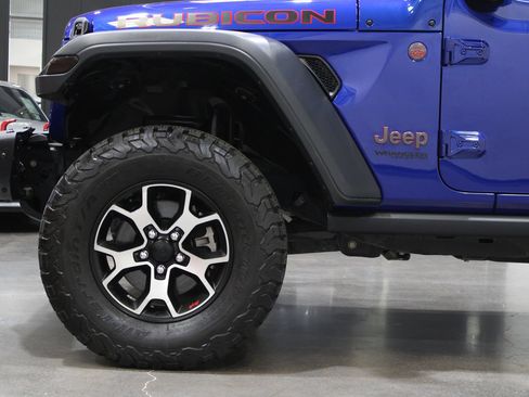 Used 2019 Jeep Wrangler Unlimited Rubicon AWD/4WD image 11