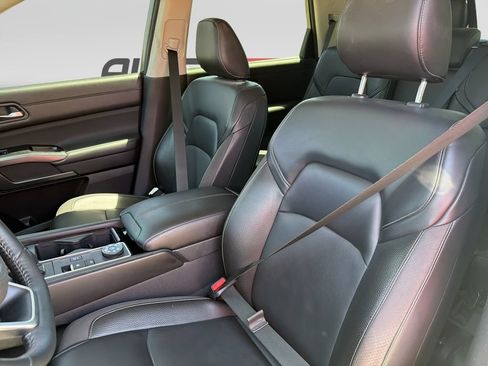 Used 2022 Nissan Pathfinder SL AWD/4WD image 11