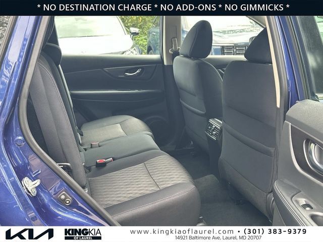 Used 2018 Nissan Rogue S FWD image 17